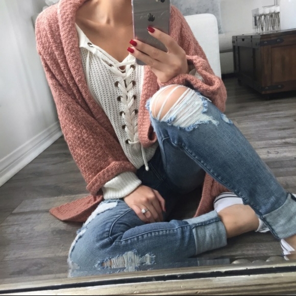 ❌SOLD❌Reposh Ekattire Drop Shoulder knit Cardigan - Picture 2 of 4